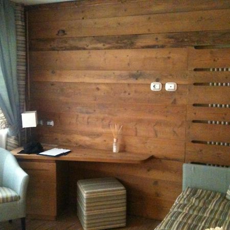 Hotel Garni Vittoria Фиера ди Примиеро Екстериор снимка