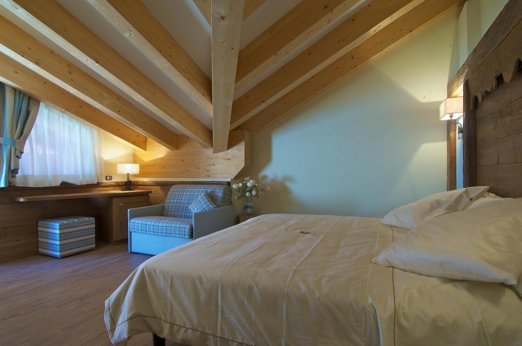 Hotel Garni Vittoria Фиера ди Примиеро Екстериор снимка