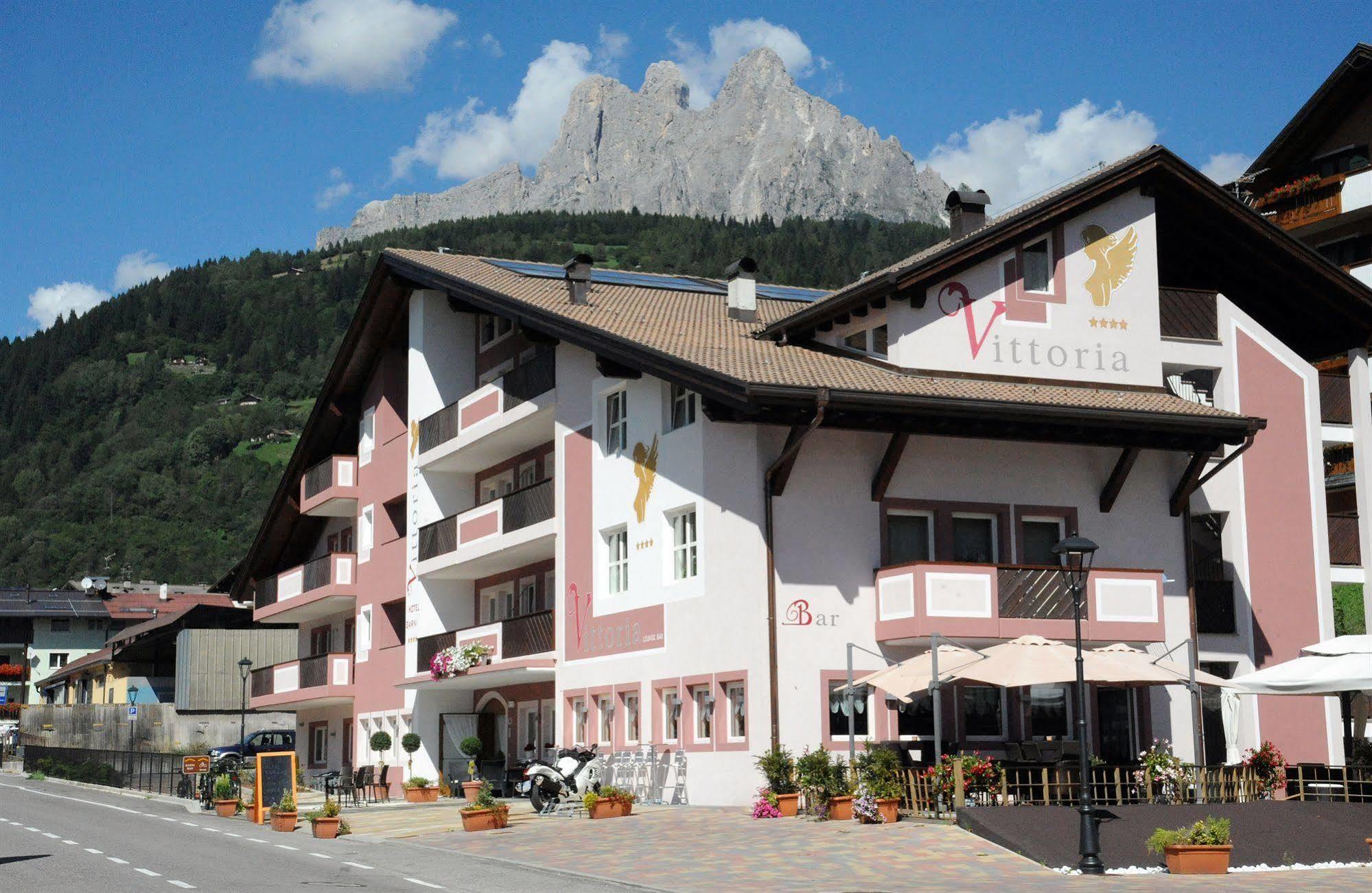 Hotel Garni Vittoria Фиера ди Примиеро Екстериор снимка